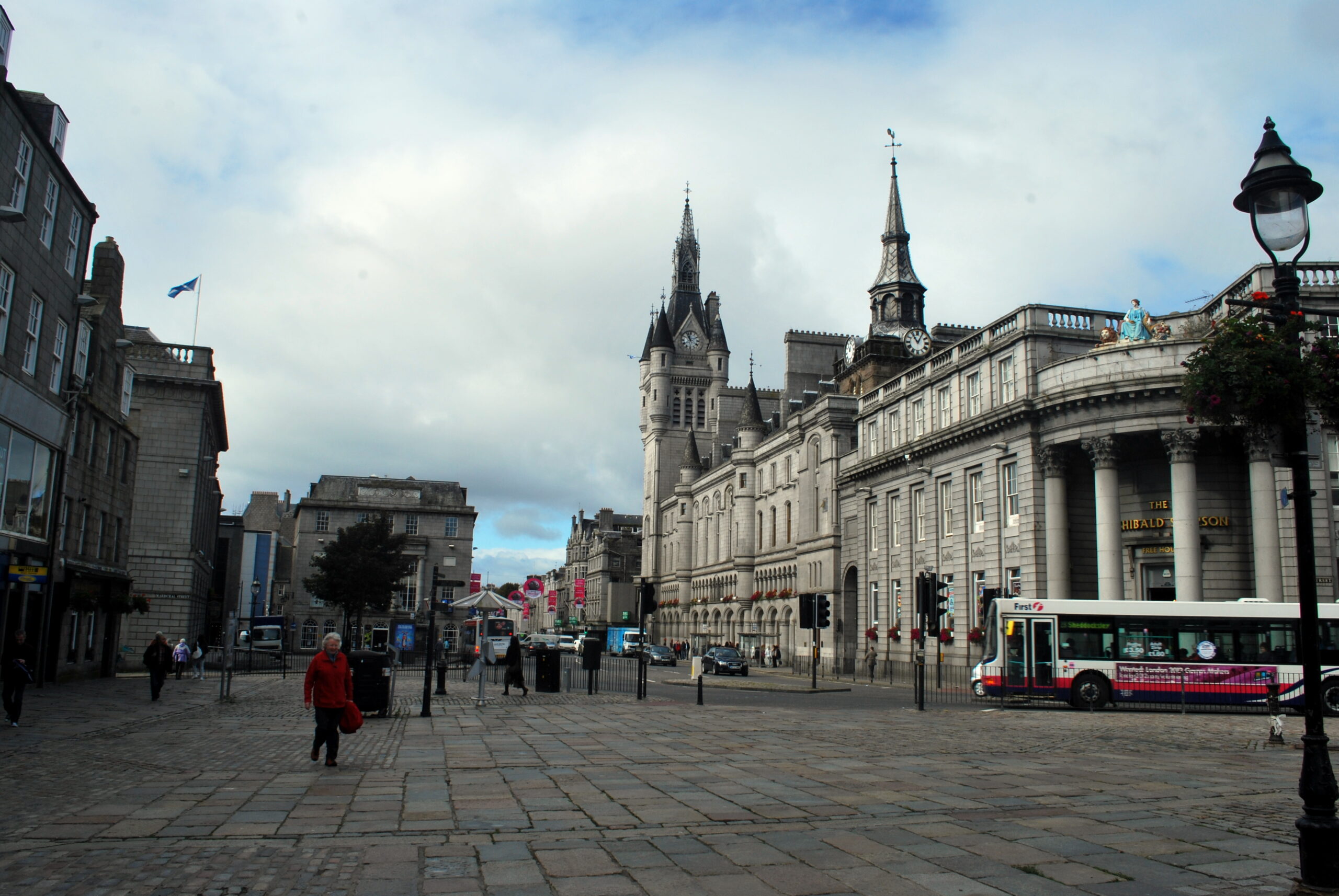 Aberdeen,_Scotland_the_square